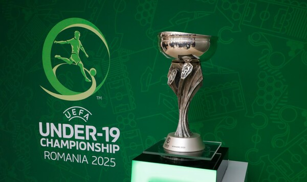 В Румынии стартует финальная часть чемпионата Европы U-19. Календарь матчей Румынии, Нидерланды, Европы, Oana, Arcul