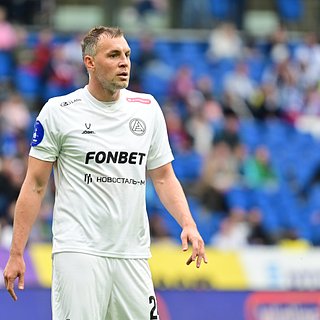 Акрон, Дзюбы, Засиев, Заур