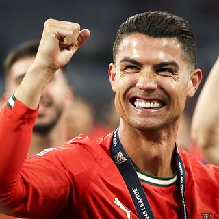 Роналду прислал Трампу футболку с автографом Трамп, Дональду, Наср, Президенту