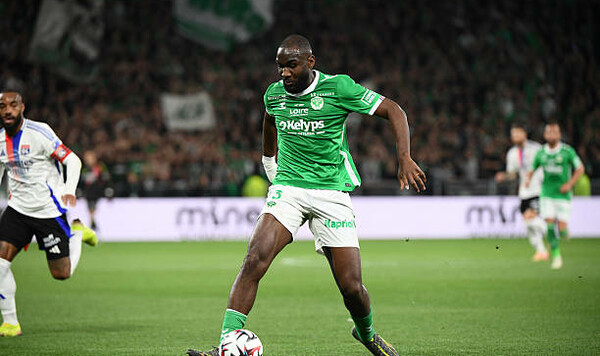 Микаэль, Сент, Наде, Динамо, Этьен