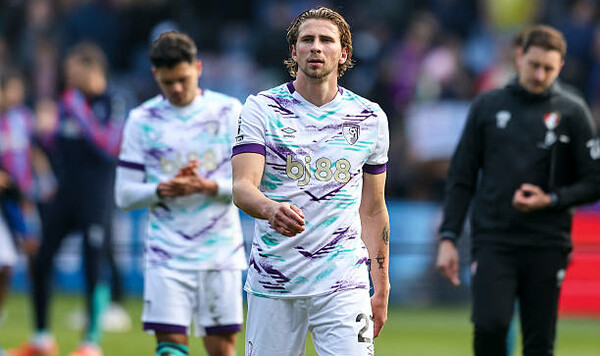 Хочет перейти только в ПСЖ. Забарный отказал двум топ-клубам АПЛ Борнмут, Забарного, Football, Ньюкасл, Челсі