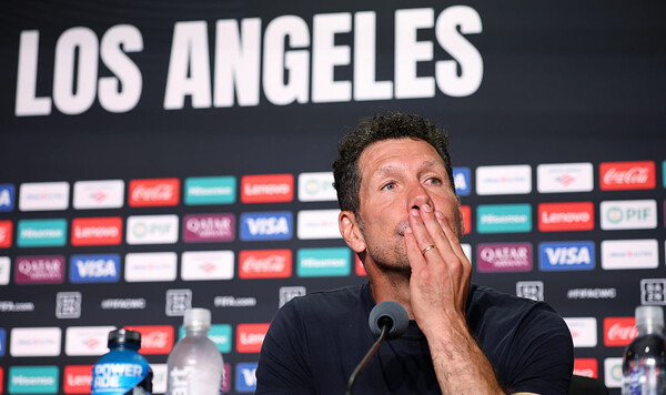 Симеоне, Есть, Ботафого, Главный