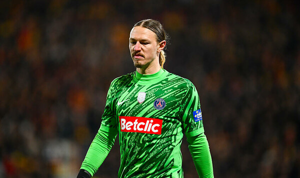 ПСЖ принял решение по Сафонову на фоне переговоров о Забарном Сафонов, Матвея, Галатасарай