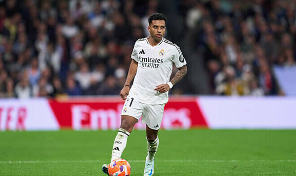 Реал согласился с решением Алонсо продать топ-игрока. Назван претендент Родриго, Алонсо, Арсенал