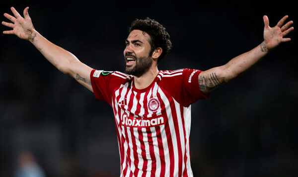 Испанец, который пять раз побеждал в финалах еврокубков, завершил карьеру Леванте, Олимпиакос, Севилью, Лестер, Лиге