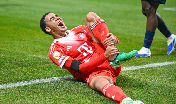 Похожий кейс с Малиновским. Спортивный врач высказался о травме Мусиалы Джамал, Малиновским, Баварии, Мусиалы, Бабелюк