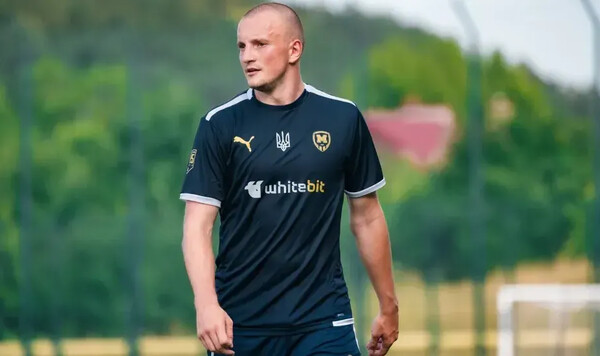 Кравец, Металлист, Украины