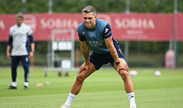 Арсенал, Леандро, Фенербахче, Моуриньо