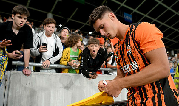 Наполи, Шахтер, Судакова