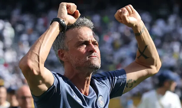 Луис ЭНРИКЕ: «Сейчас он лучший тренер в футболе, а вы его уничтожаете» Энрике, Сити, Манчестер, Луис