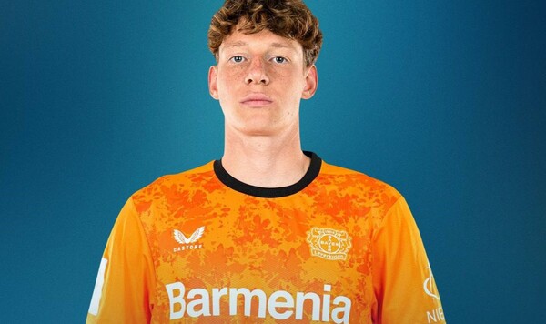 Байер отдаст перспективного украинского голкипера в аренду Байера, Славия, Петренко, Прага, Викторию