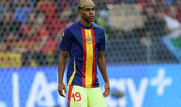 Золотой, Барселоны, Оскар, Ямаля, Возможно