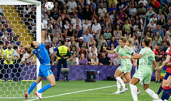 Гол на 90-й минуте. Норвегия и Италия определили полуфиналиста женского ЧЕ Италия, Хегерберг, Европы, Джирелли, Кристиана