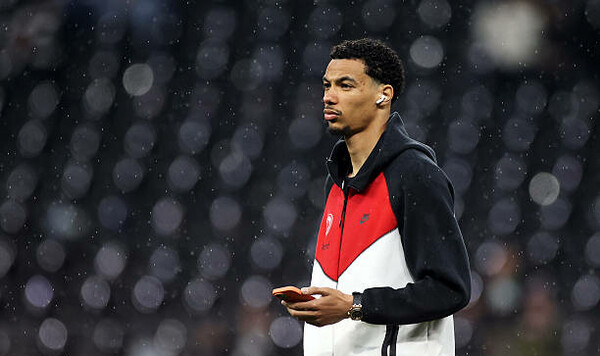 Ливерпуль, Флориана, Вирца, Ньюкасл