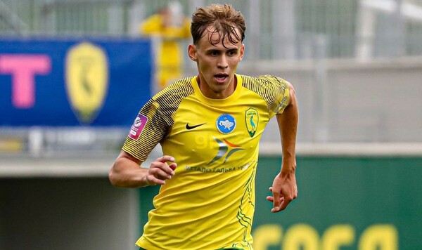 ОФИЦИАЛЬНО. Клуб Первой лиги объявил об аренде игрока Колоса Олегу, Берег, Колос, Левый