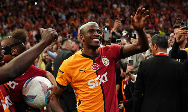 Известно, в каком клубе продолжит карьеру Осимхен. Романо подтвердил Галатасарая, Осимхен, Виктор, Манчестер