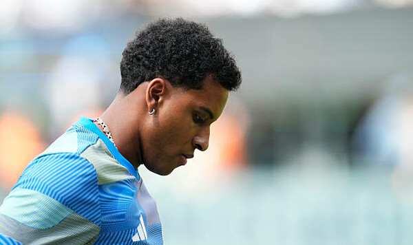 Реал, Ливерпуль, Арсенал. Звездный бразилец не может выбрать следующий клуб Родриго, Реала, Романо, Мадриде