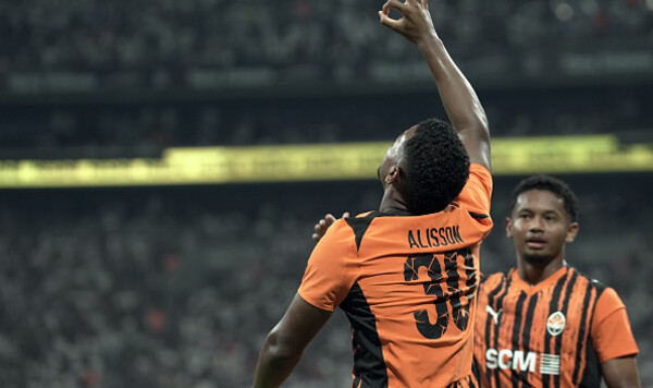 Алиссон, Шахтеру, Ильвеса, Бешикташем, Украины