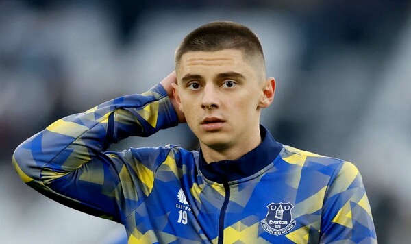 Миколенко, Эвертон, Виталий