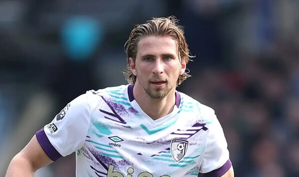 Забарный категорически отказался переходить в этот клуб. У него одна цель Забарный, Борнмута, Тоттенхэм, Илья