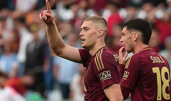 Рома может продать Довбика, если получит много денег. Названа круглая сумма Довбик, Рому, Премьер