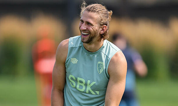 Забарный, Борнмута