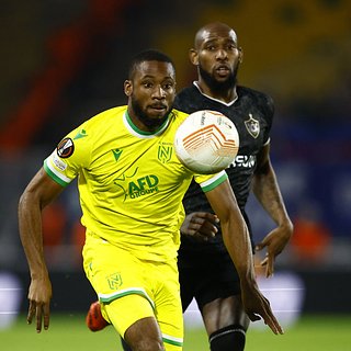 Отец запретил футболисту играть в России Коко, России, Нанта, Нижний, Пари