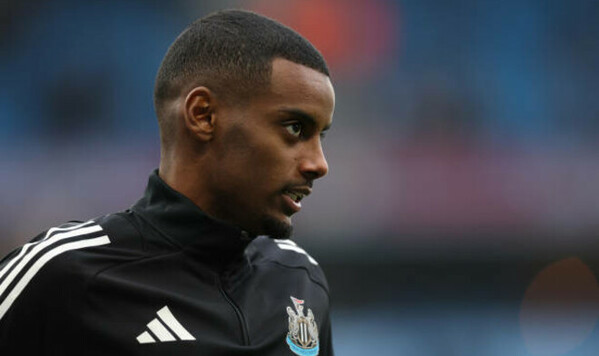 Исака, Ливерпуля, Экитике, Каррагер, Мбаппе