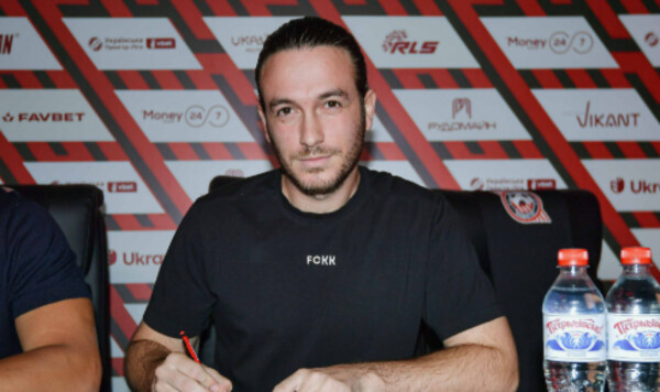 Кривбас, Роман, Академии, Ваграм, Дебелка