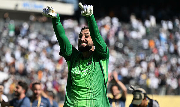 Джанлуиджи, Доннарумма, Забарного