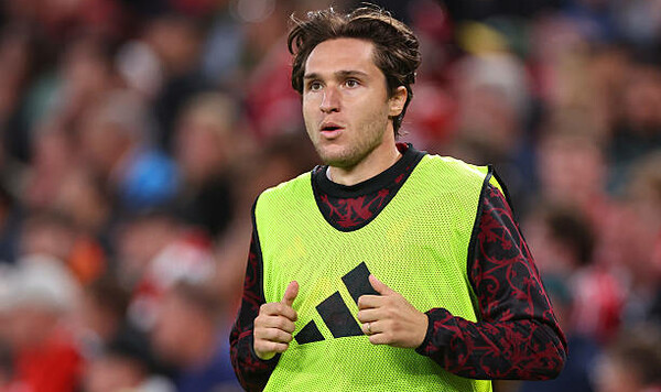 Шанс от Слота. Ливерпуль решил не продать проблемного вингера Кьеза, Слот, Арне, Ливерпуле, Федерико