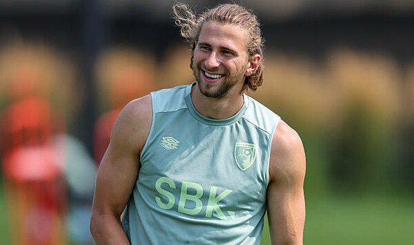 Борнмут обратился к Забарному после перехода украинца в ПСЖ Забарный, Борнмута, Динамо