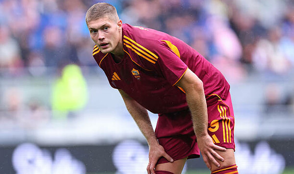 Довбик, Жироне, Рома