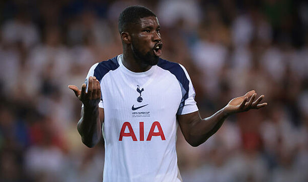 Защитник Тоттенхэма: «Трудно смириться с этим, ведь мы так хорошо играли» Тоттенхэм, Дансо, Забарного