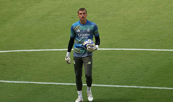 Реалу, Мадрид, Моуриньо, Лунин, Фенербахче