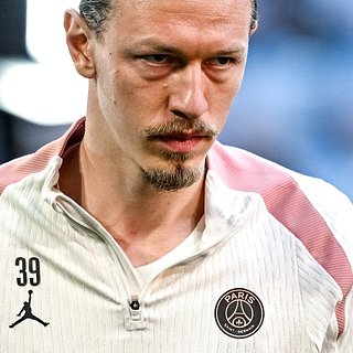 Шевченко дал совет украинскому футболисту ПСЖ по общению с Сафоновым Сафонов, Забарный, Матвей