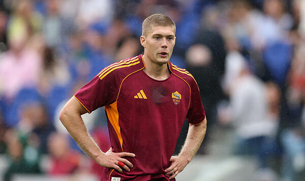 Милан, Хойлунда, Артем, Ромы, Довбик