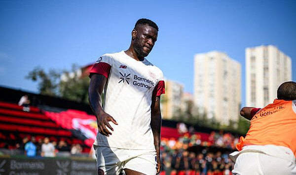 За него давали 60 млн евро. Милан подпишет топ-форварда Бонифейс, Виктор, Transfermarkt, Наср