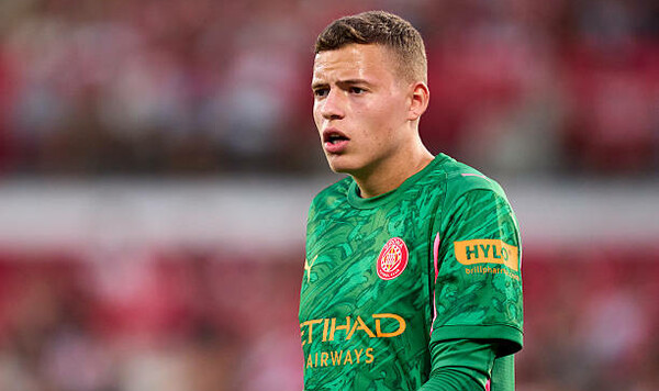 Крапивцов, Владислав, Гассаниги, Вильярреала, Испании