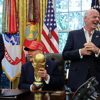 Трамп, России, Канаде, Мексике