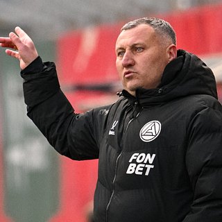 Тренер «Акрона» прокомментировал просьбу Дзюбы к руководству усилить состав Дзюбы, Акрона, Тедеев, Может