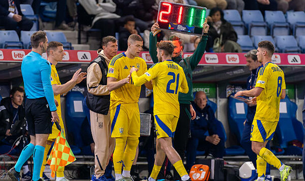 В Испании Ваната называют новым Довбиком. Жирона срочно ищет форварда Ваната, Довбика, Жироны, Артема