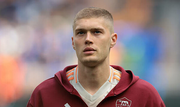 Спортивный директор Милана прокомментировал переход Довбика Довбик, Милан, Артем, Может, Хименеса