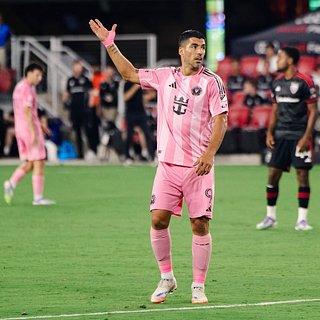 Суарес плюнул в сотрудника клуба MLS после матча Сиэтл, Кубка, Главной, Саундерс