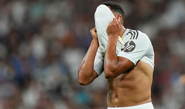 Реал, Ливерпуля, Англии, Бернабеу