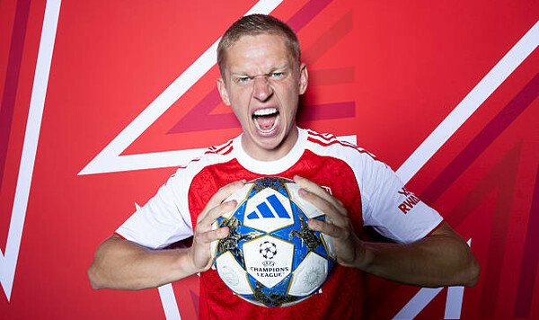 Ноттингем, Арсенал, Зинченко, Украины