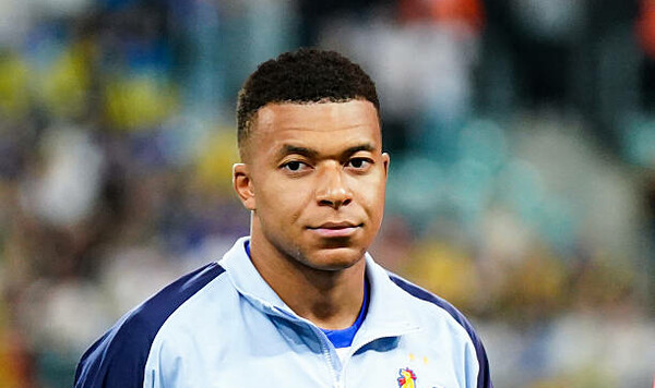 Французская пресса: Украинцы были слишком напуганы, чтобы создать проблемы Дешама, Мбаппе, Украины, Трубин, Килиан