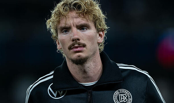 Ньюкасл, Баварии, Штутгарта, Вольтемаде