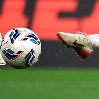 РПЛ назвала претендентов на звание лучшего игрока июля и августа Эдуард, Сперцян, Локомотива, Советов, Брайан