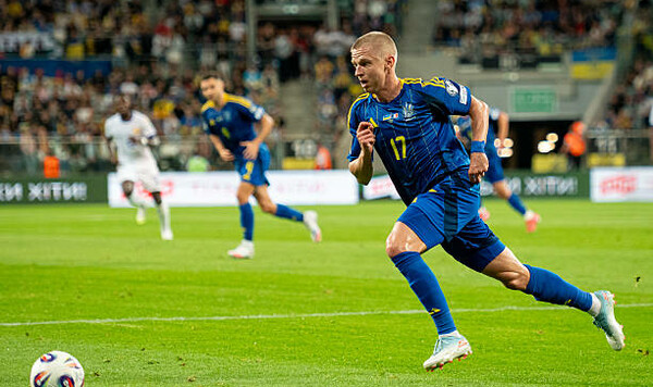 Нужен Довбик? Сборная Украины нанесли лишь один удар за тайм Довбик, Украины, Артема, Владислав